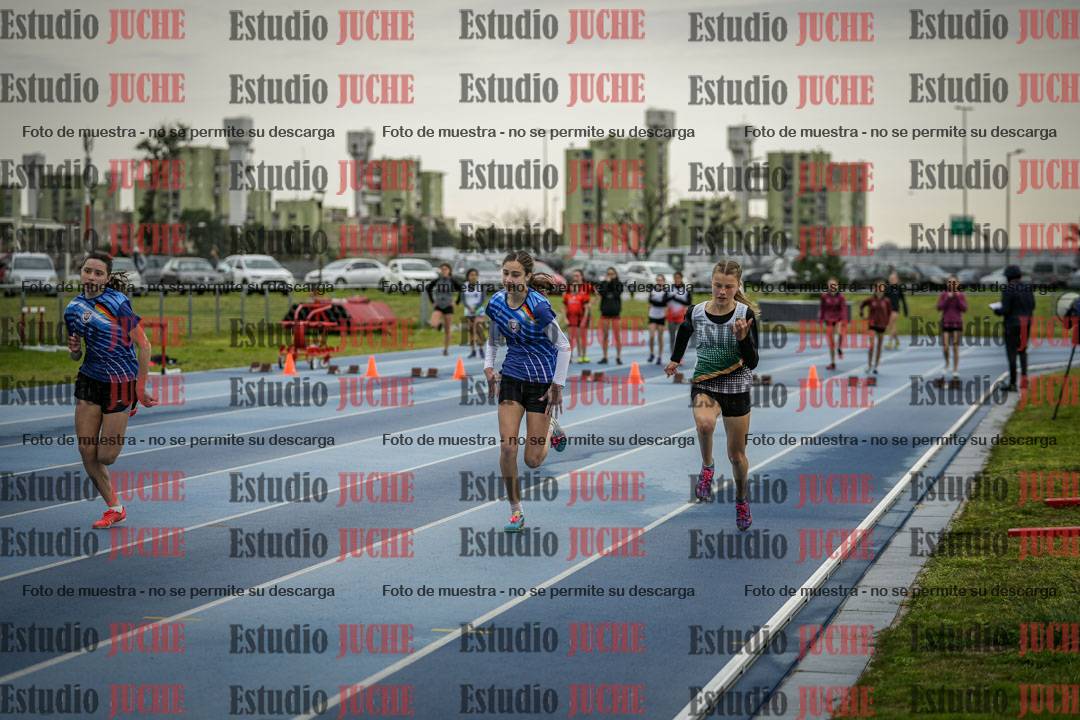 Fotos de los 80 m llanos de mujeres