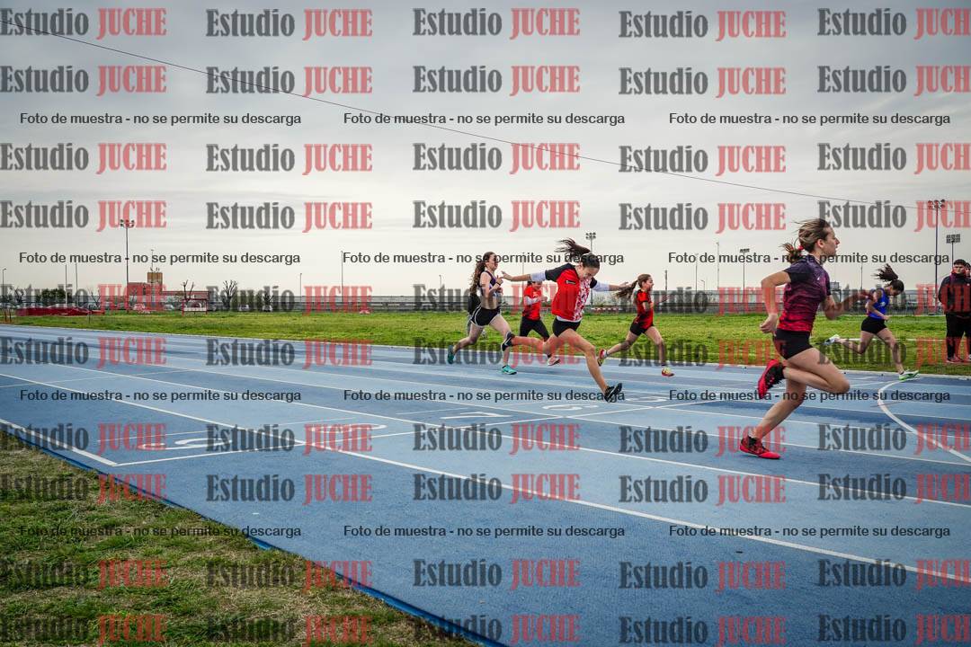 Fotos de los 80 m llanos de mujeres