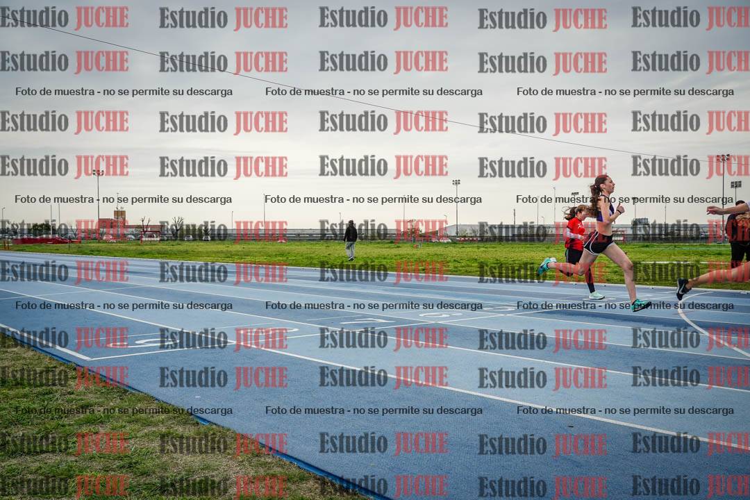 Fotos de los 80 m llanos de mujeres
