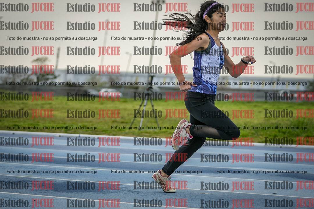 Fotos de los 80 m llanos de mujeres