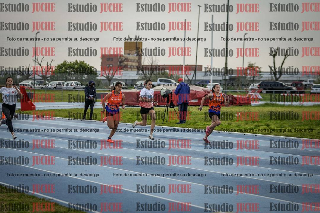 Fotos de los 80 m llanos de mujeres