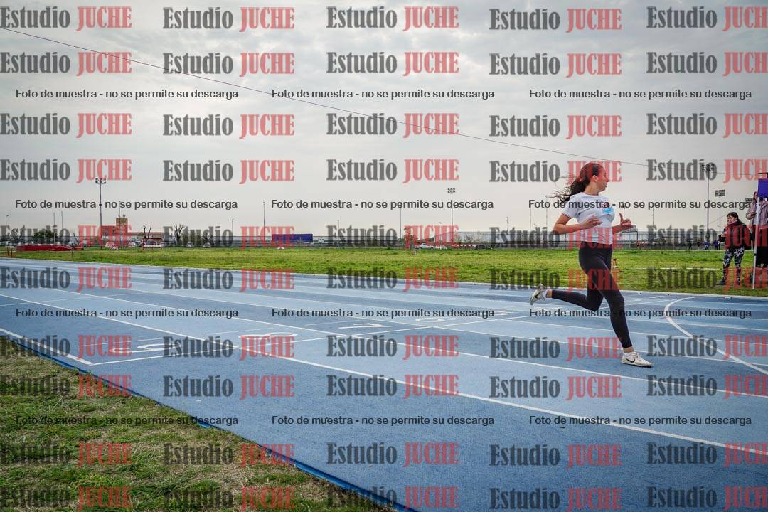 Fotos de los 80 m llanos de mujeres