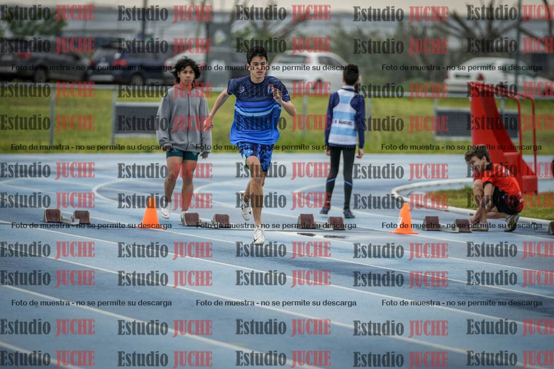 Fotos de los 80 m llanos de varones
