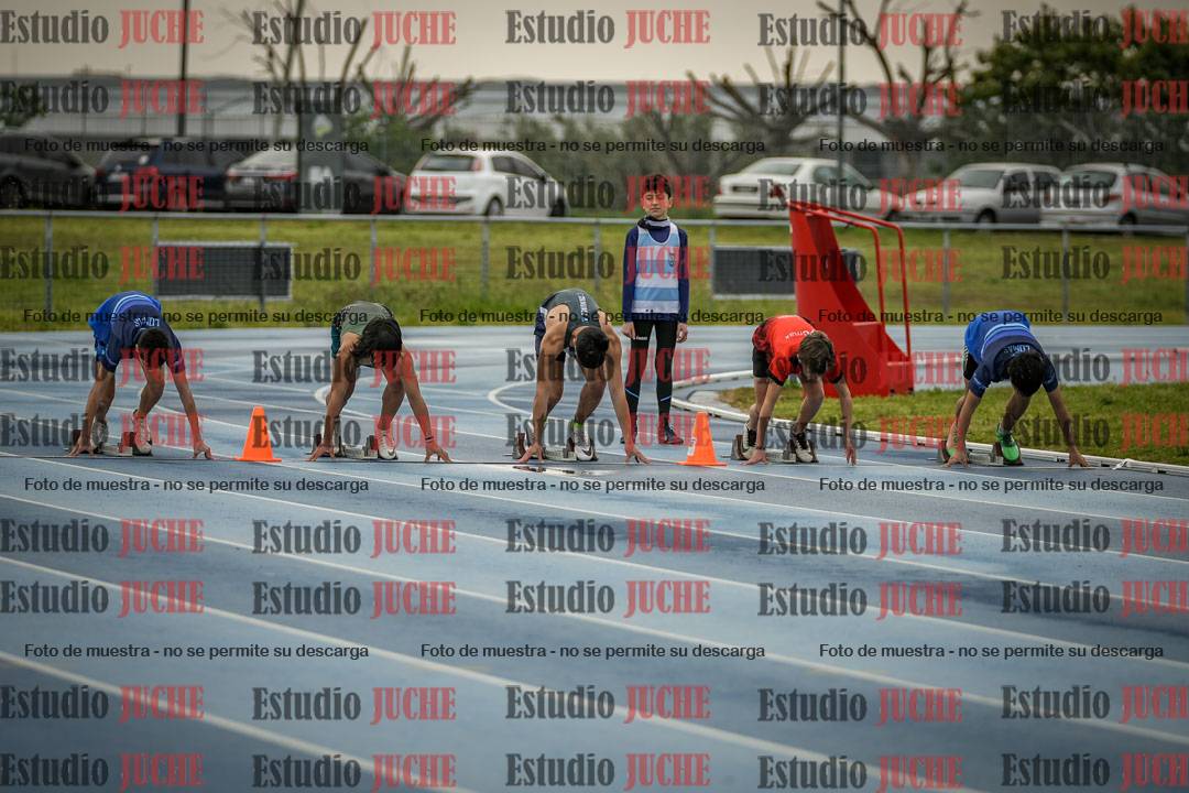 Fotos de los 80 m llanos de varones