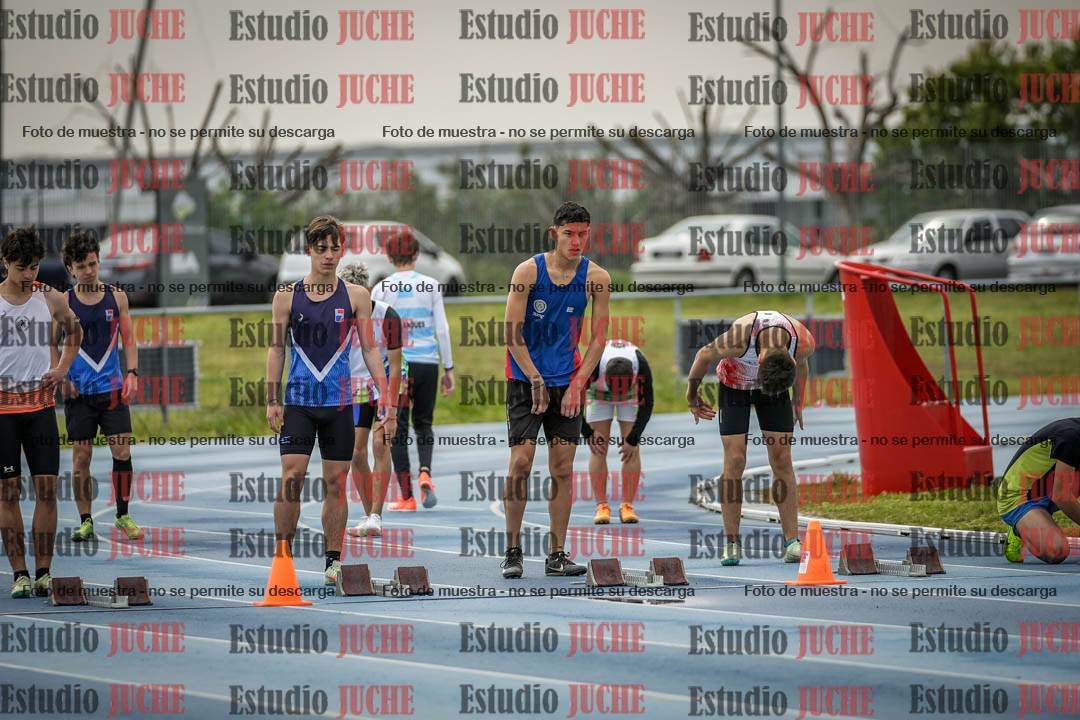 Fotos de los 80 m llanos de varones
