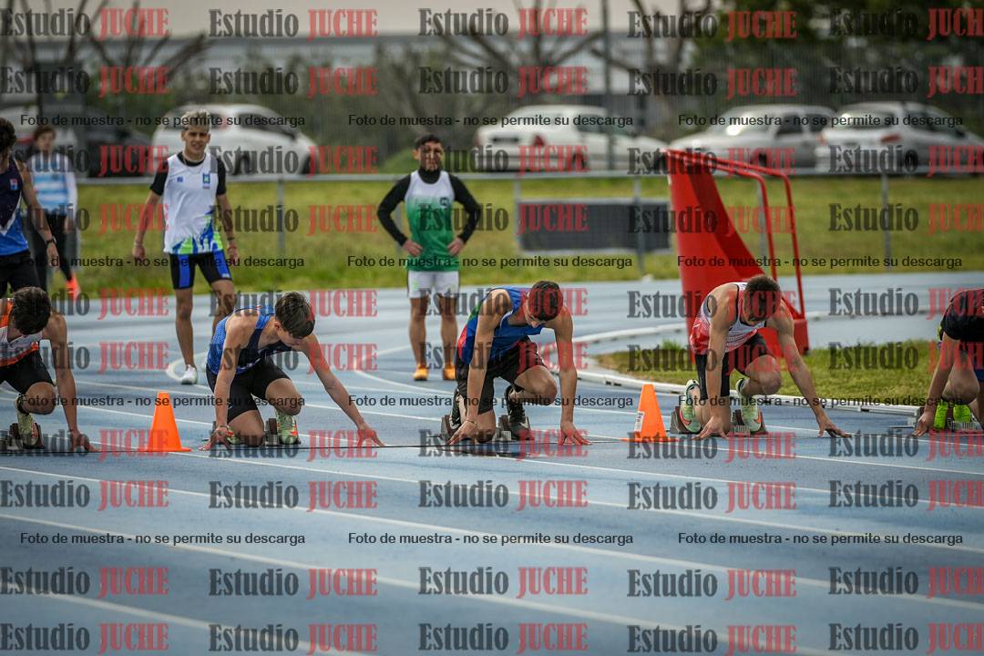 Fotos de los 80 m llanos de varones