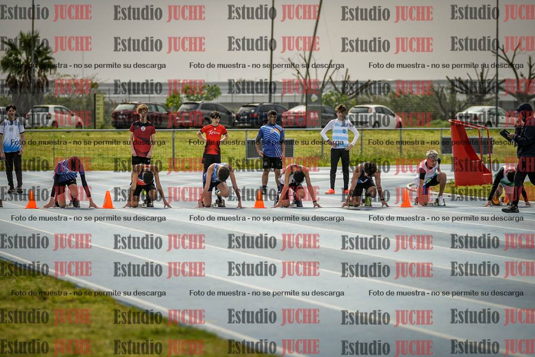Fotos de los 80 m llanos de varones