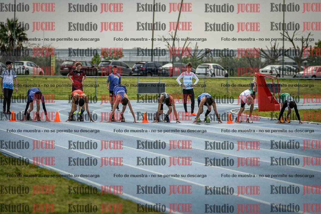 Fotos de los 80 m llanos de varones