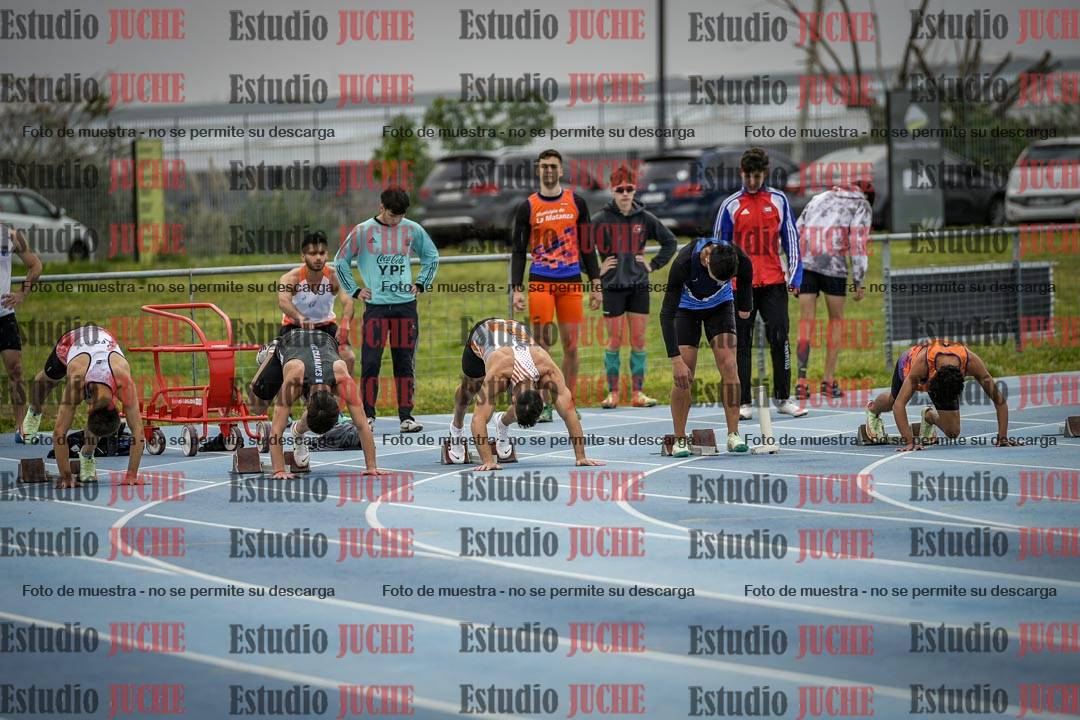 Fotos de los 100 m llanos de varones