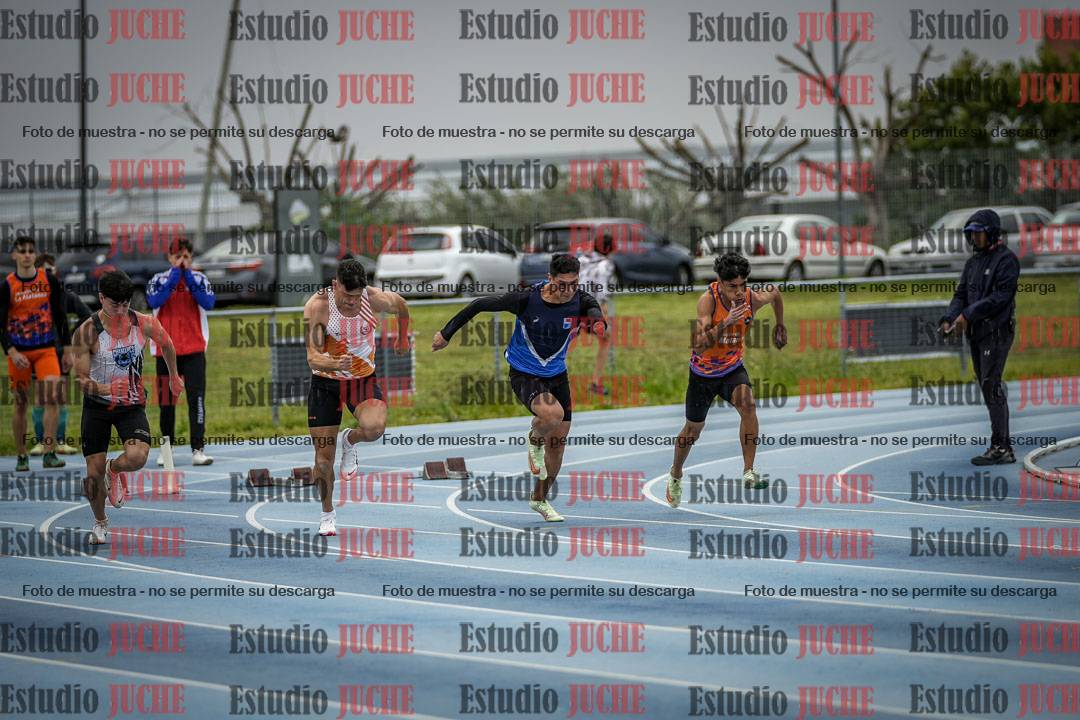 Fotos de los 100 m llanos de varones