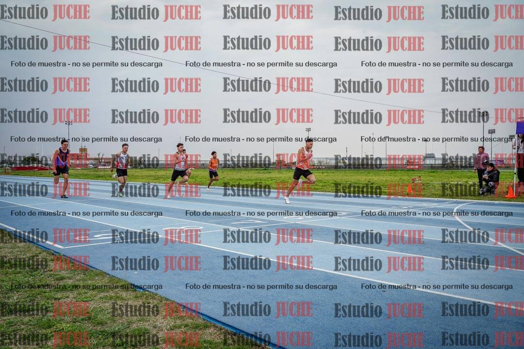 Fotos de los 100 m llanos de varones