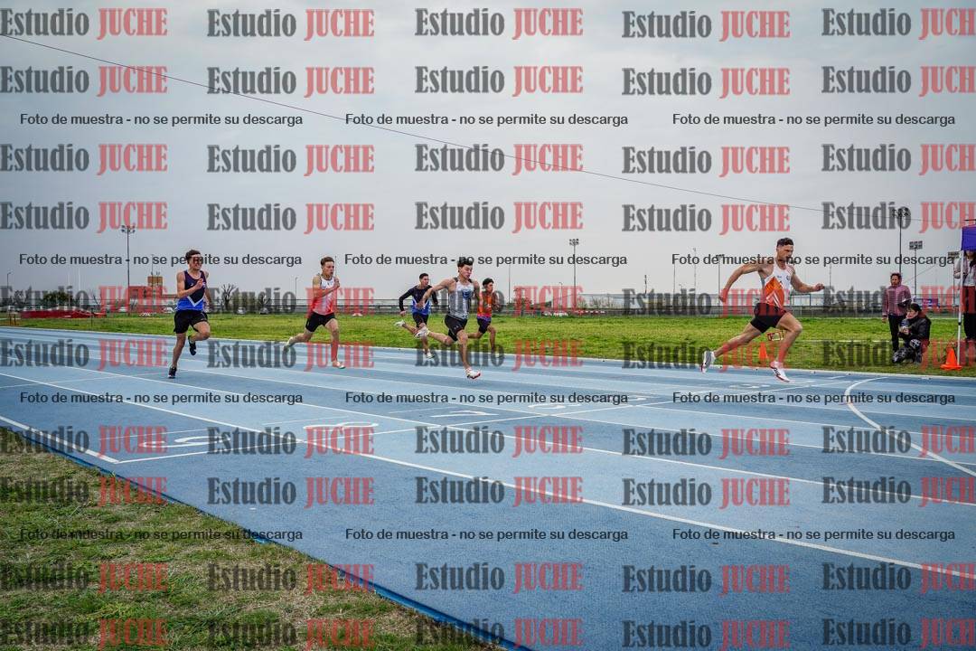 Fotos de los 100 m llanos de varones