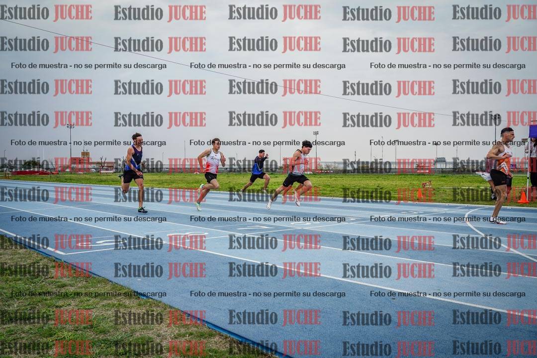 Fotos de los 100 m llanos de varones
