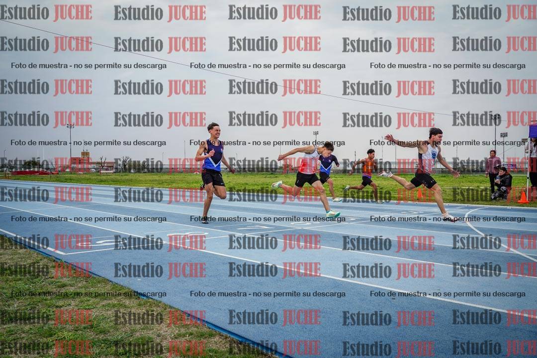 Fotos de los 100 m llanos de varones