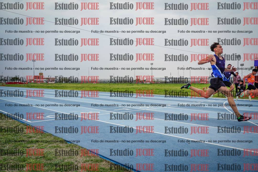 Fotos de los 100 m llanos de varones