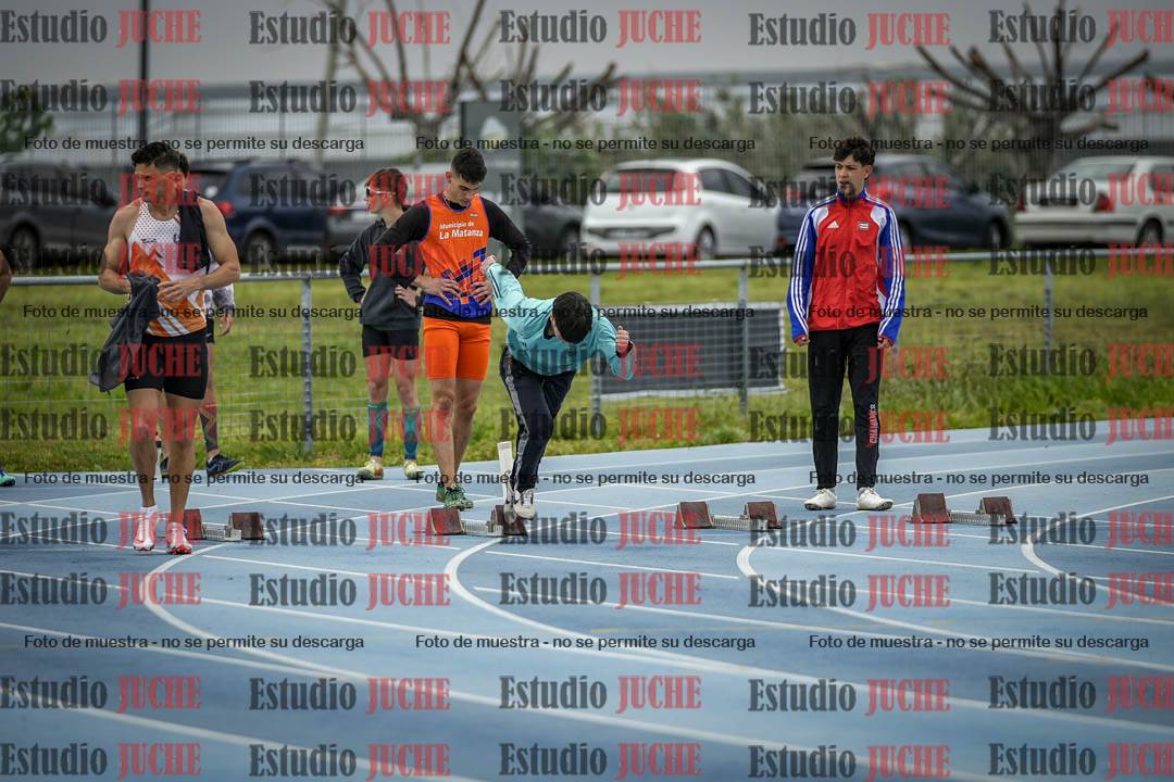 Fotos de los 100 m llanos de varones