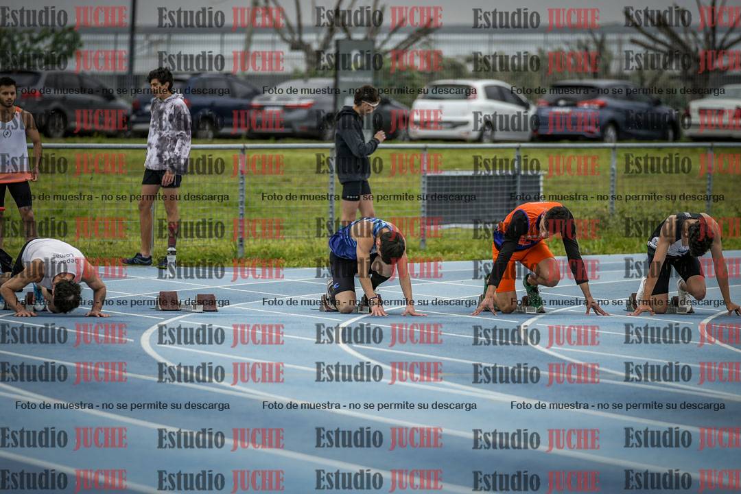 Fotos de los 100 m llanos de varones