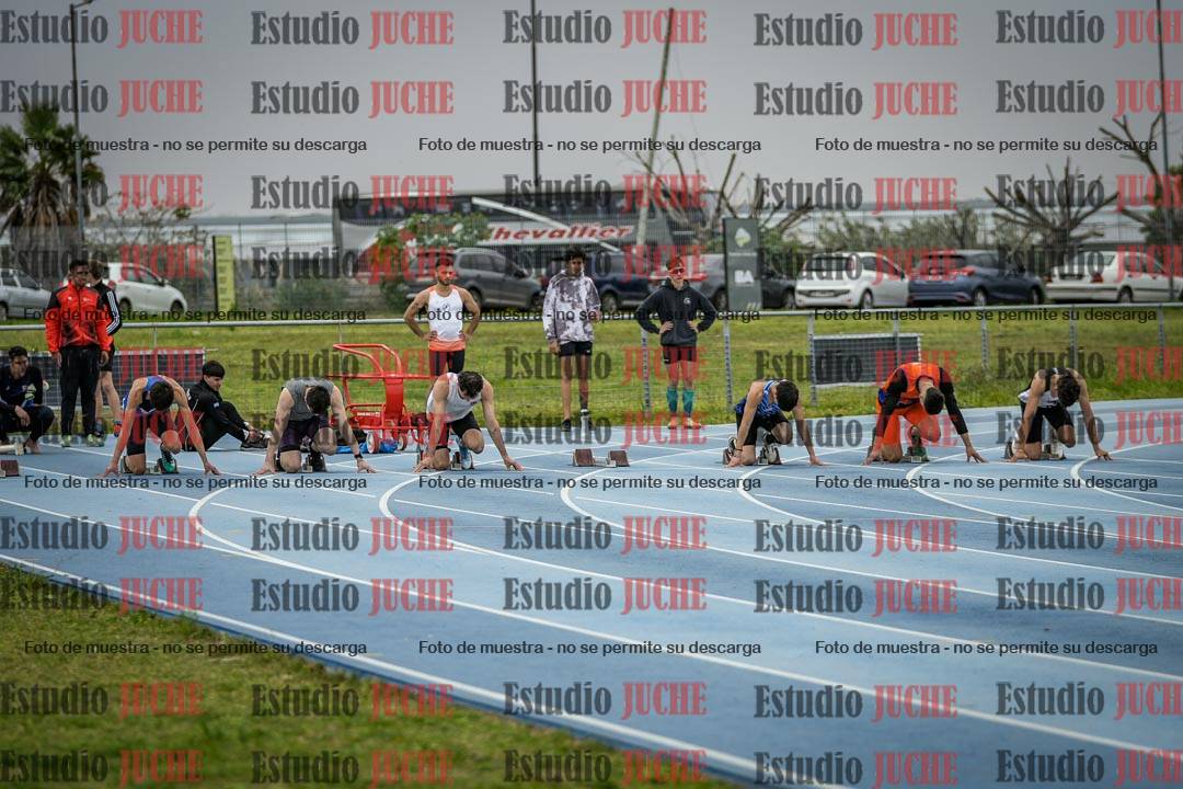 Fotos de los 100 m llanos de varones