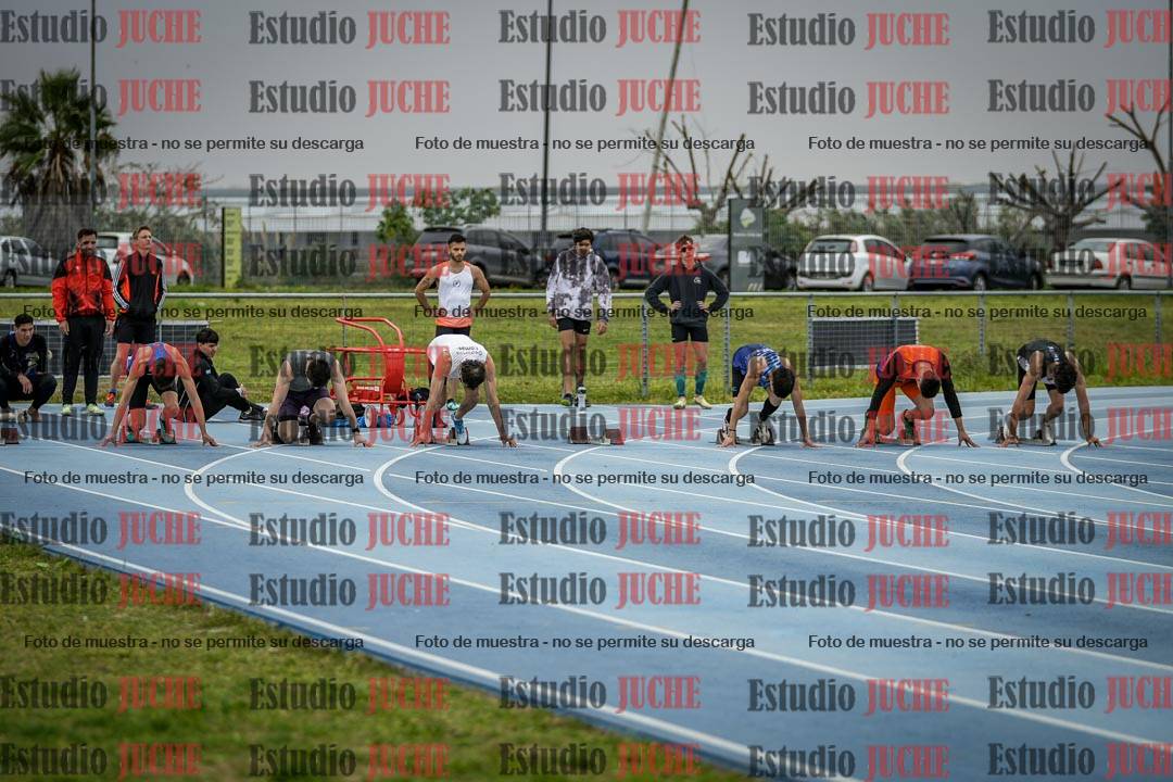 Fotos de los 100 m llanos de varones