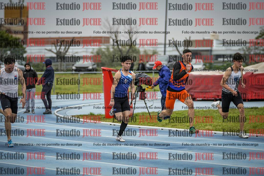 Fotos de los 100 m llanos de varones