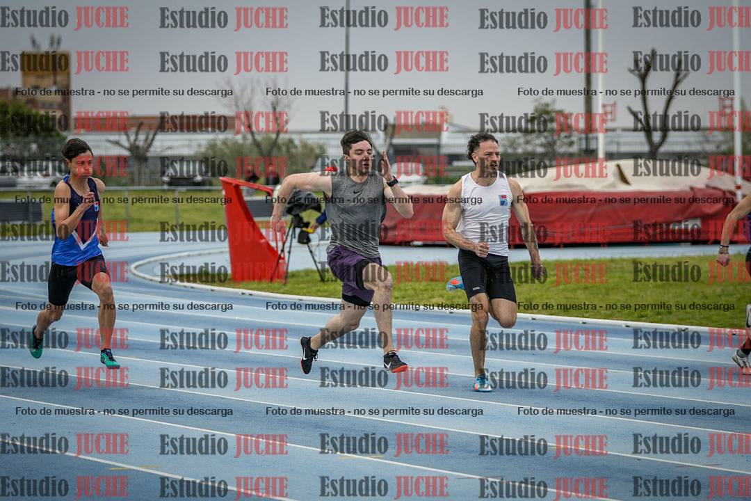 Fotos de los 100 m llanos de varones