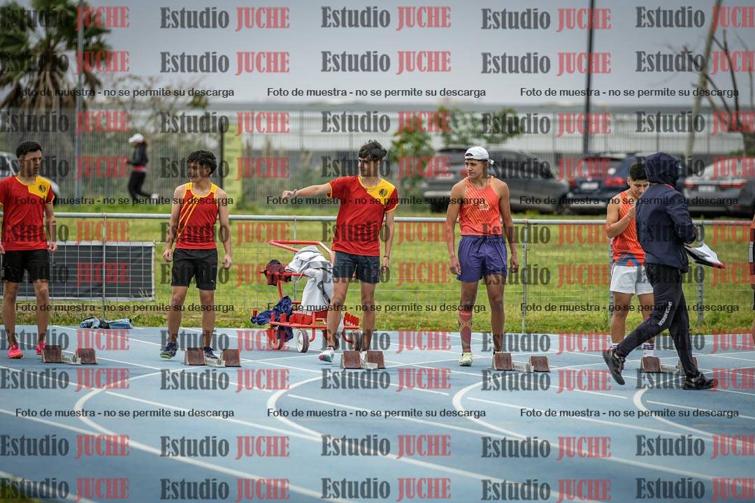 Fotos de los 100 m llanos de varones