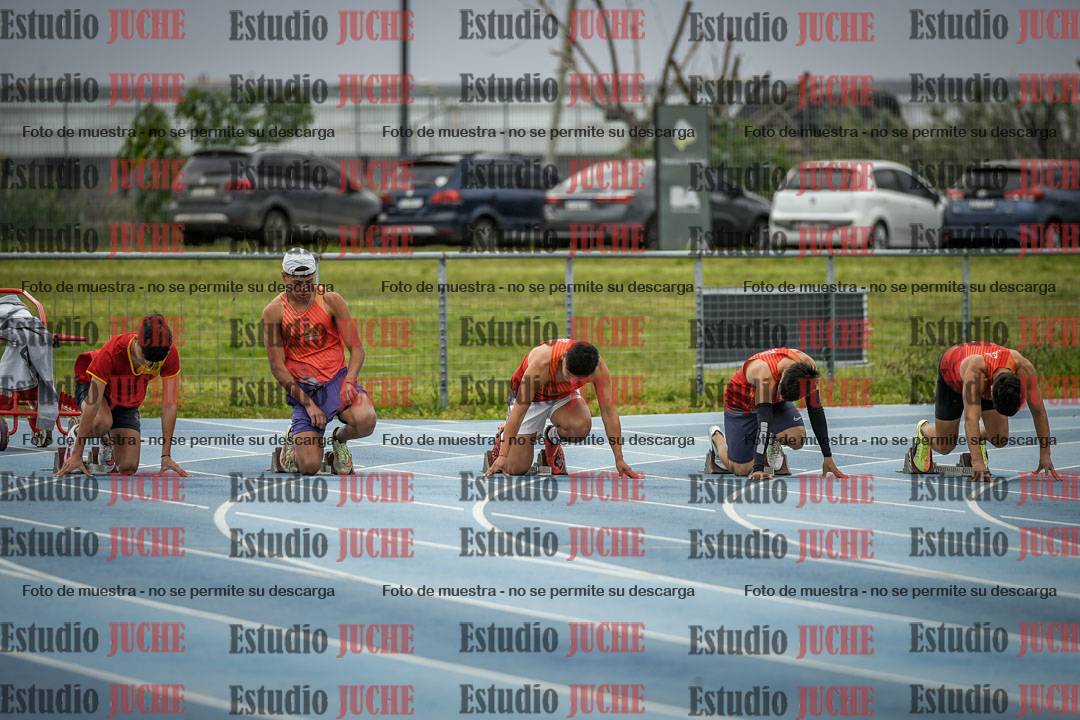 Fotos de los 100 m llanos de varones