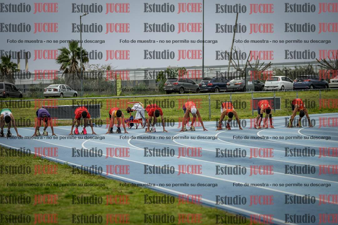 Fotos de los 100 m llanos de varones