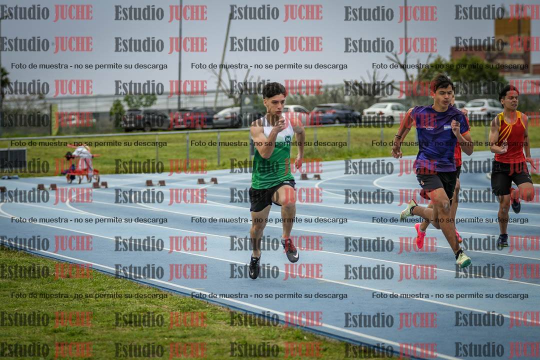 Fotos de los 100 m llanos de varones