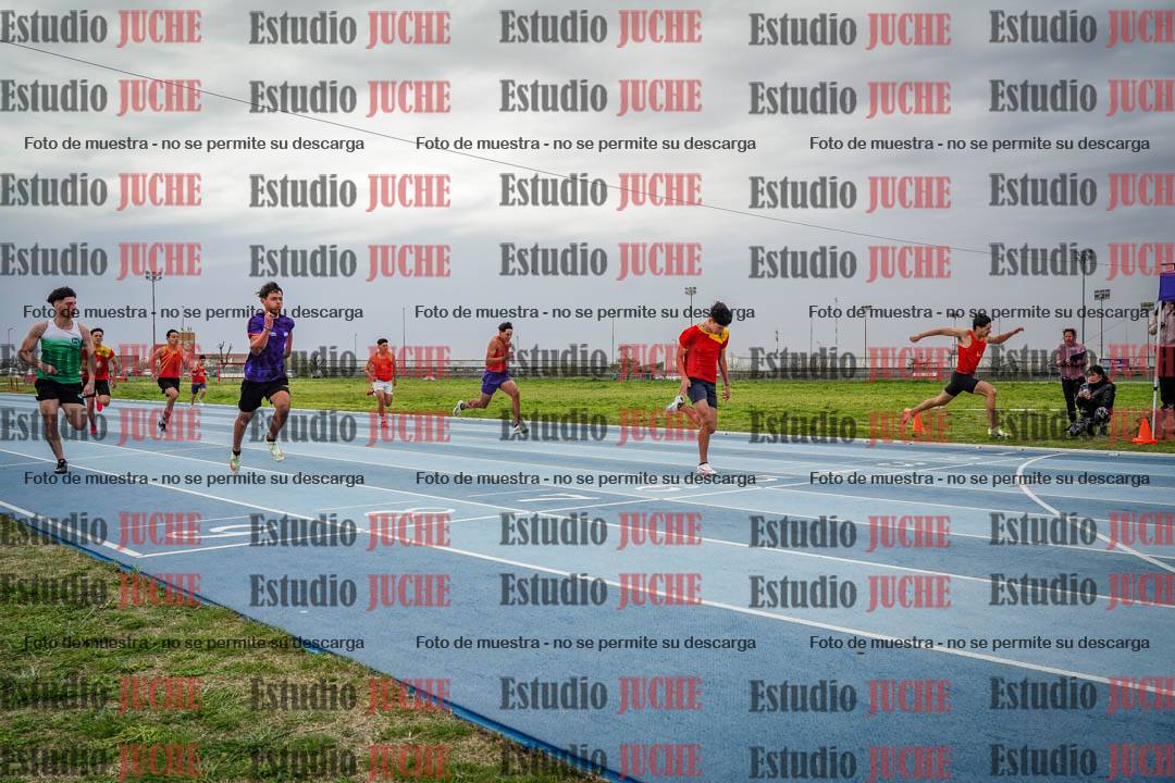 Fotos de los 100 m llanos de varones