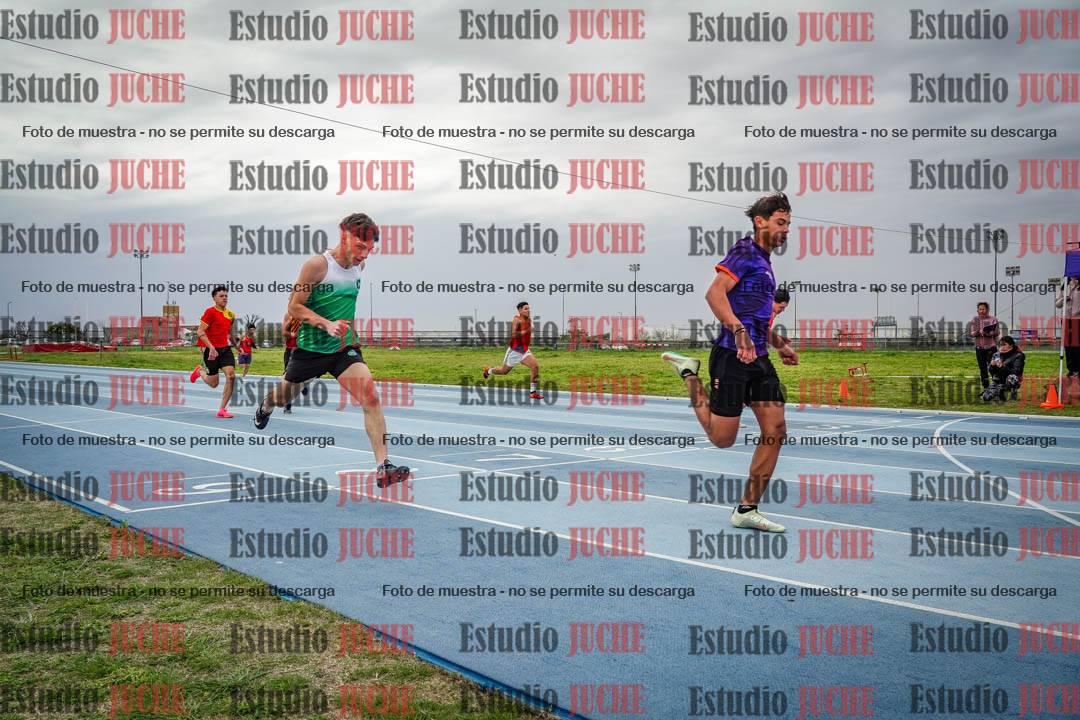 Fotos de los 100 m llanos de varones