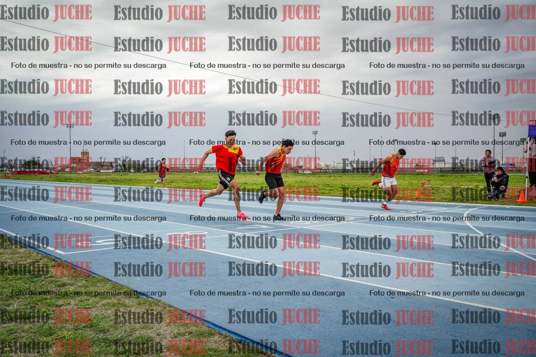 Fotos de los 100 m llanos de varones