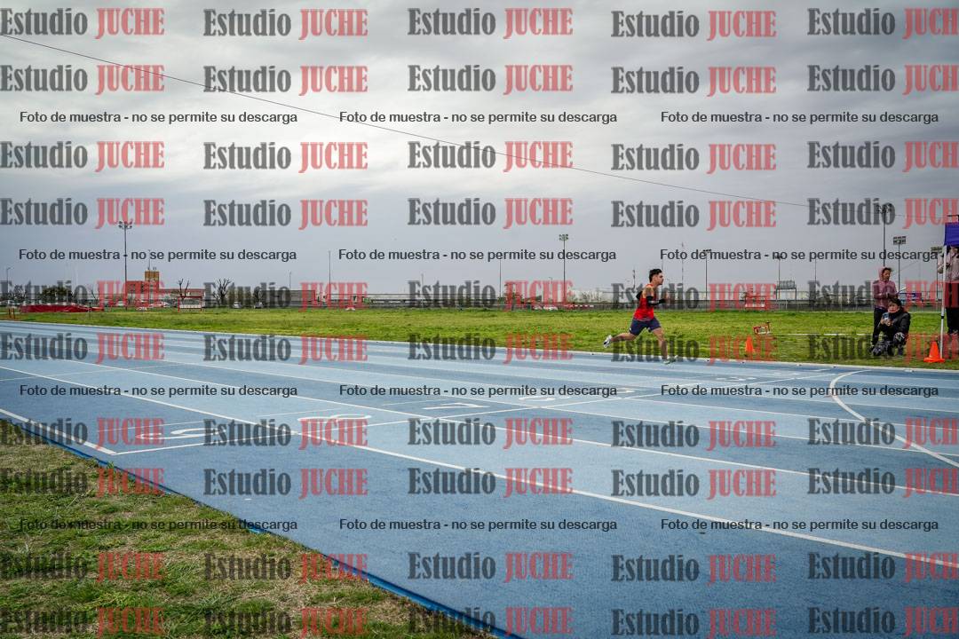 Fotos de los 100 m llanos de varones