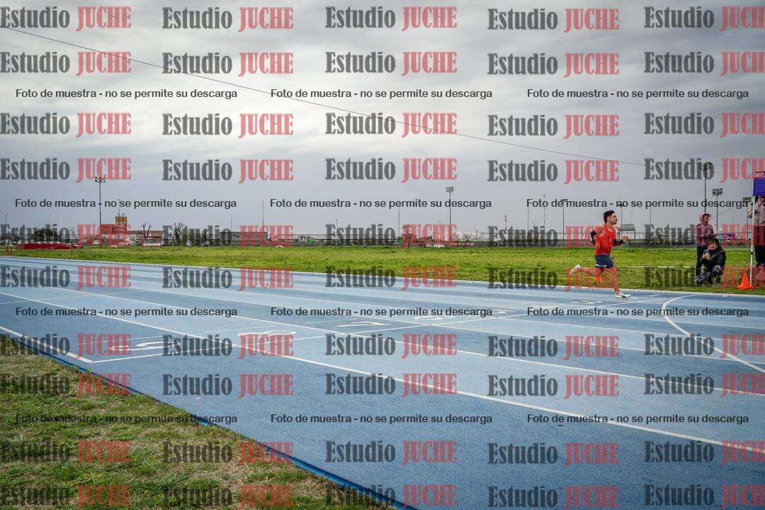 Fotos de los 100 m llanos de varones