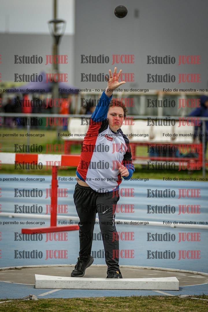 Fotos del lanzamiento de bala de varones