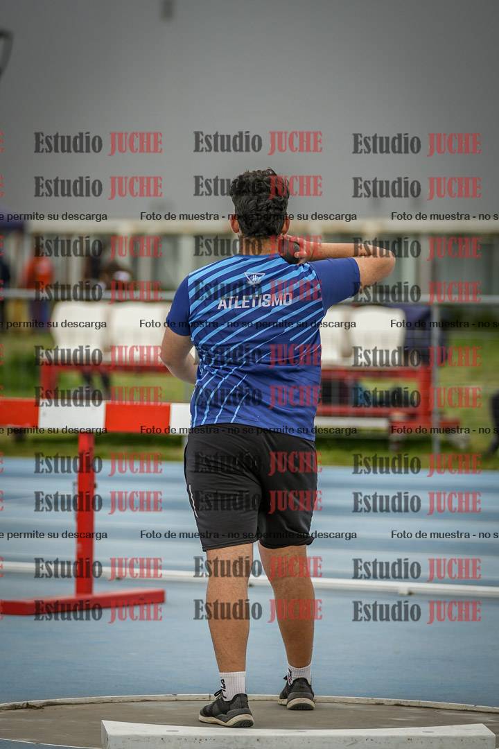 Fotos del lanzamiento de bala de varones