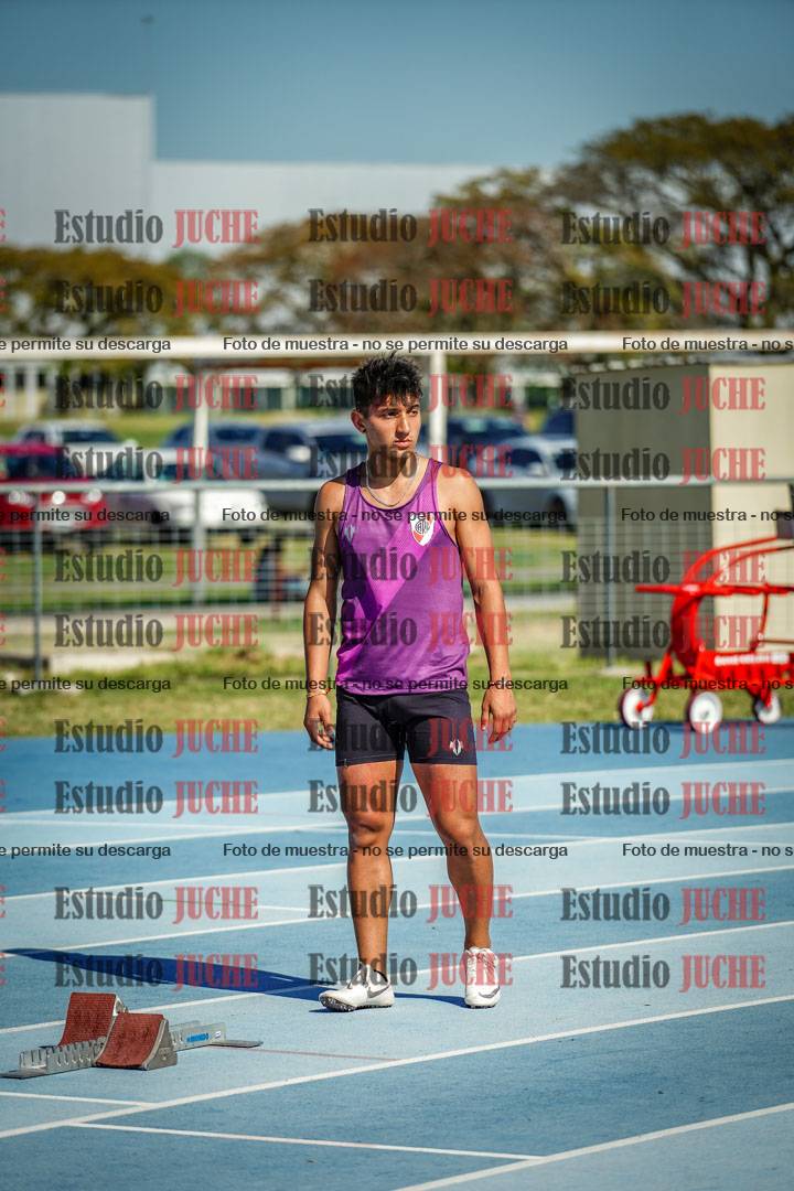 Fotos de los 400 m con vallas de varones