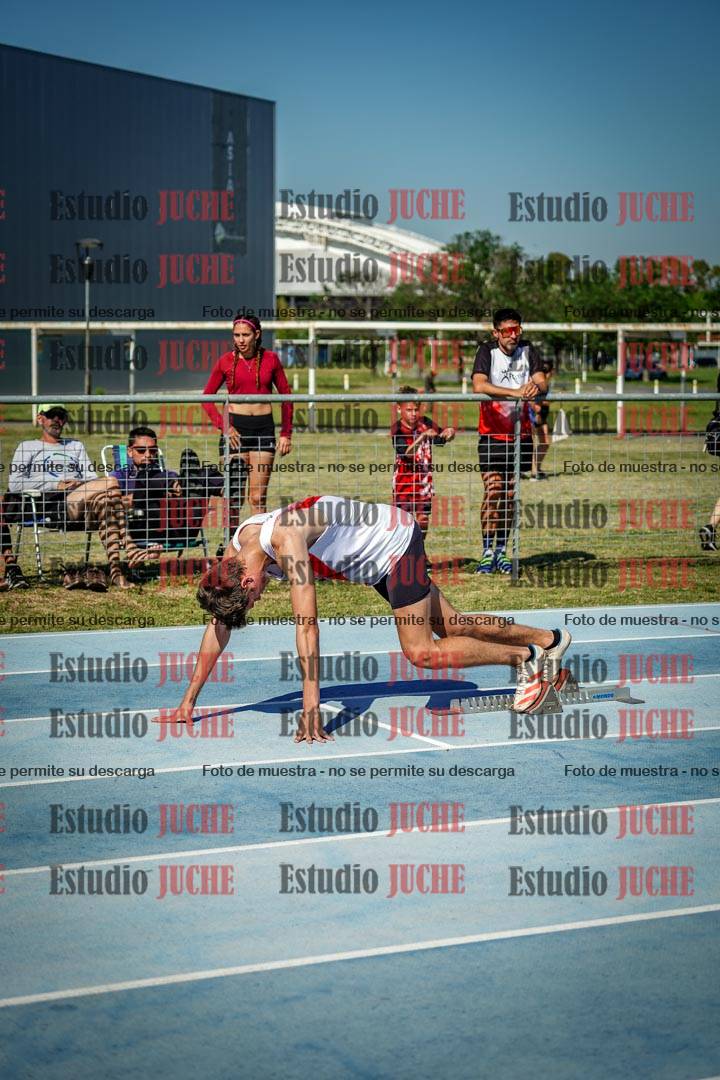 Fotos de los 400 m con vallas de varones