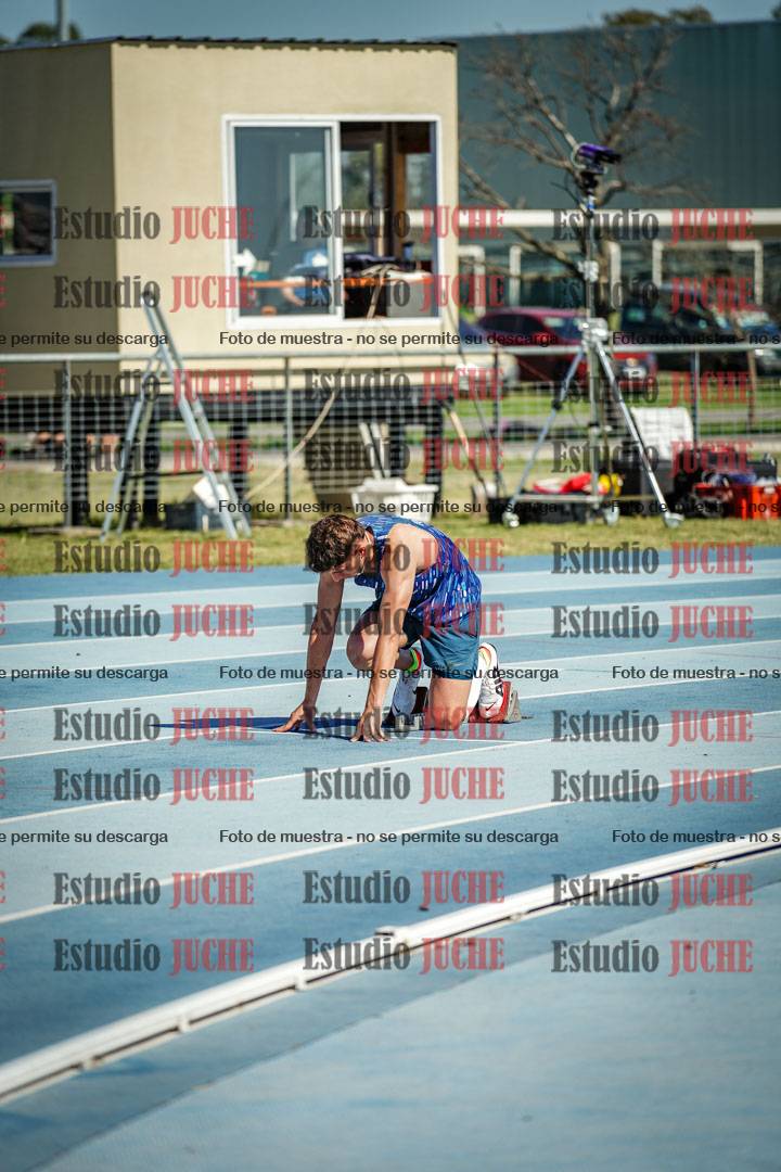 Fotos de los 400 m con vallas de varones