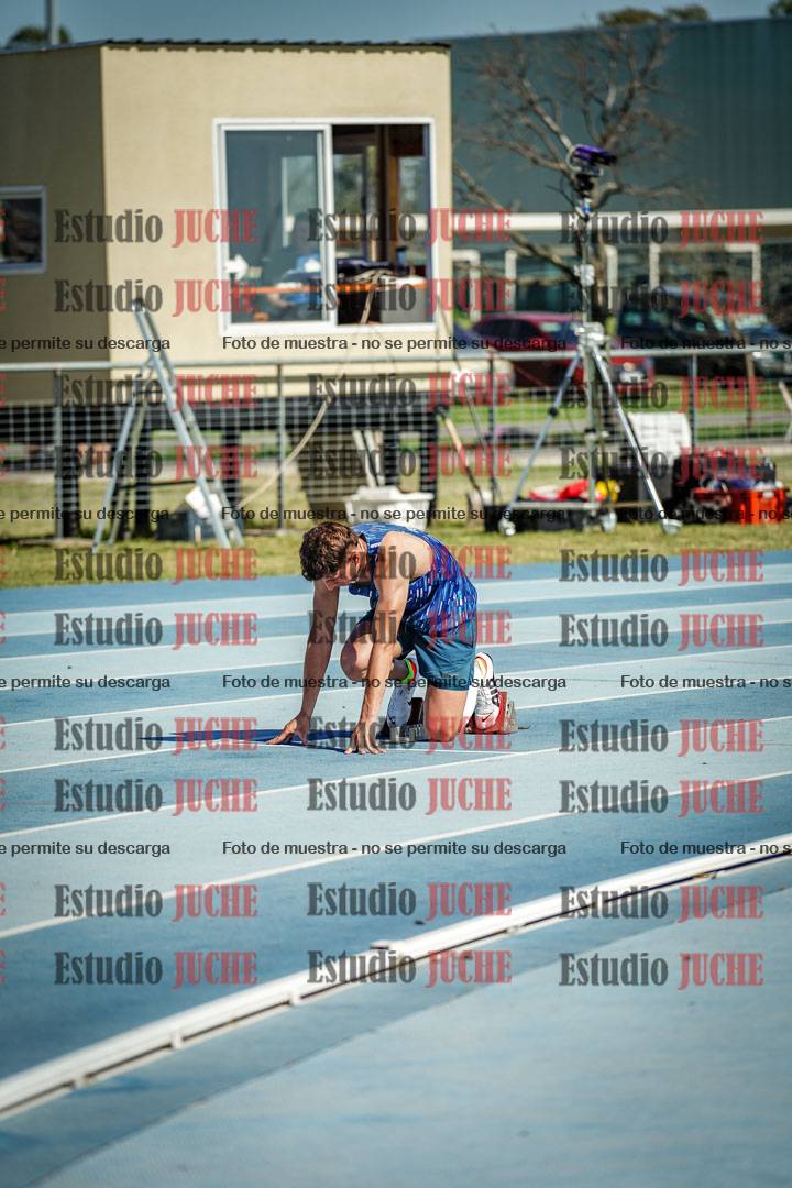Fotos de los 400 m con vallas de varones