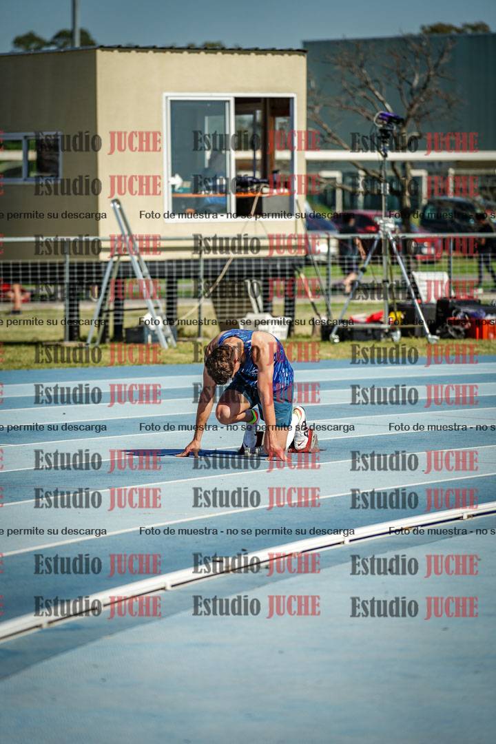 Fotos de los 400 m con vallas de varones