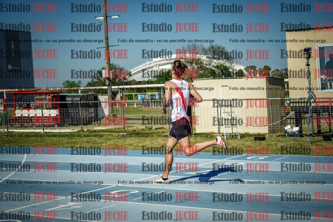 Fotos de los 400 m con vallas de varones