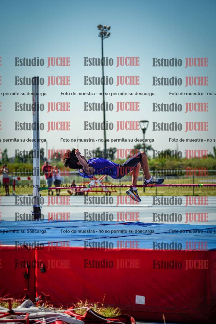Fotos del salto en alto de mujeres y varones - todos los grupos