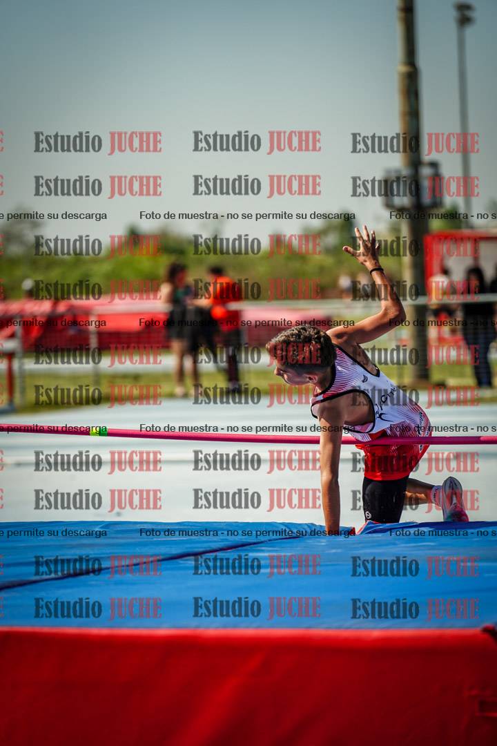 Fotos del salto en alto de mujeres y varones - todos los grupos
