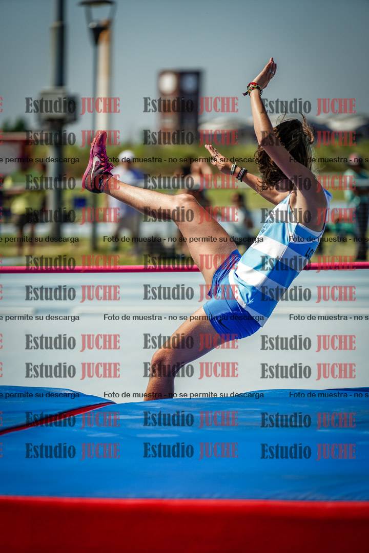 Fotos del salto en alto de mujeres y varones - todos los grupos