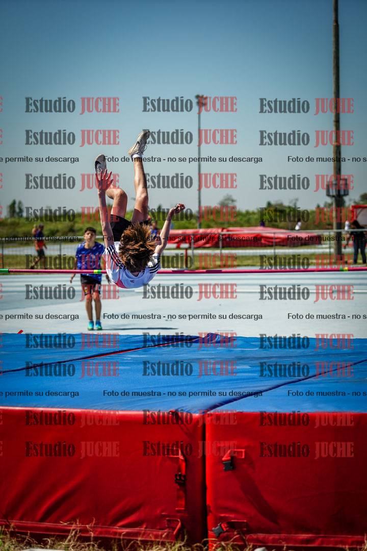 Fotos del salto en alto de mujeres y varones - todos los grupos