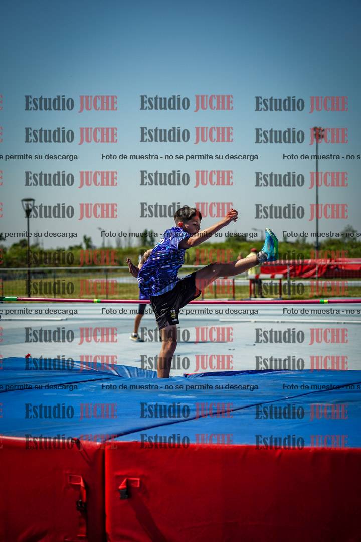 Fotos del salto en alto de mujeres y varones - todos los grupos