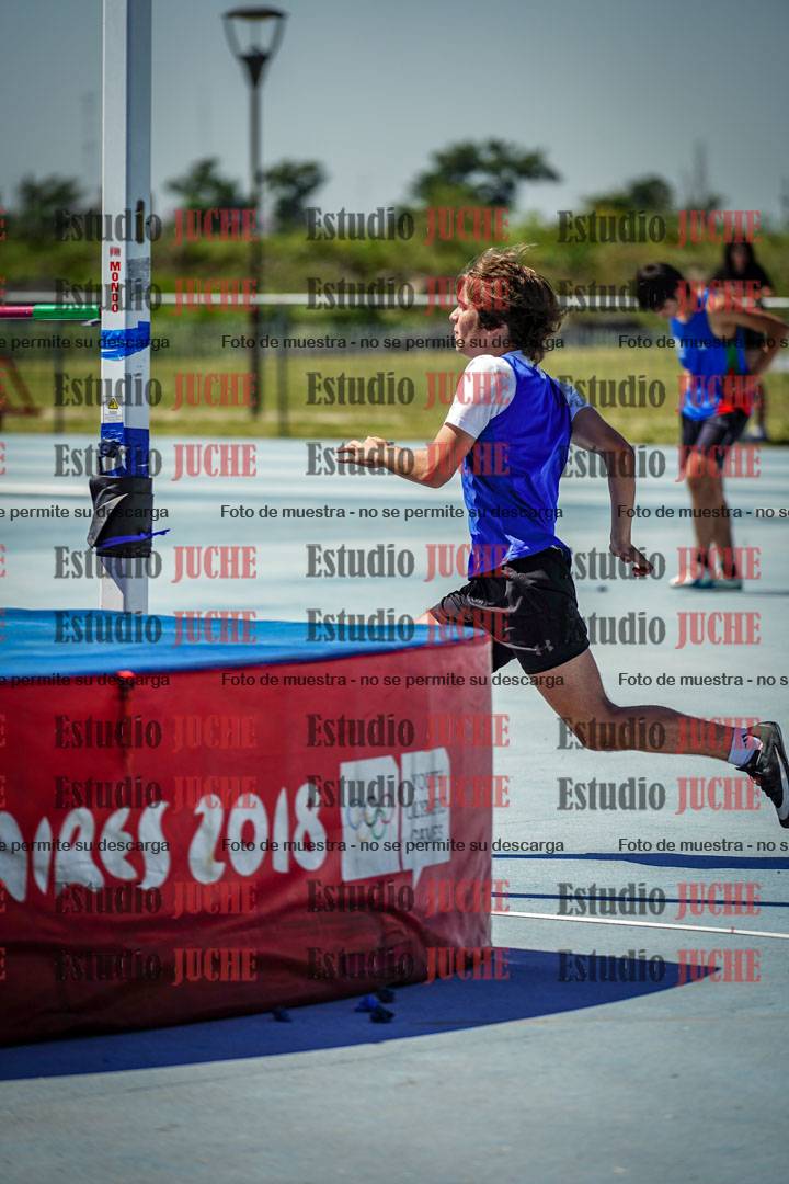 Fotos del salto en alto de mujeres y varones - todos los grupos