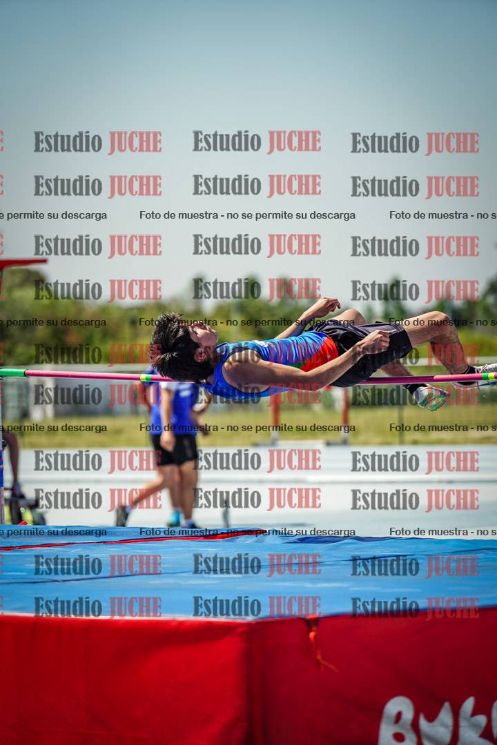 Fotos del salto en alto de mujeres y varones - todos los grupos