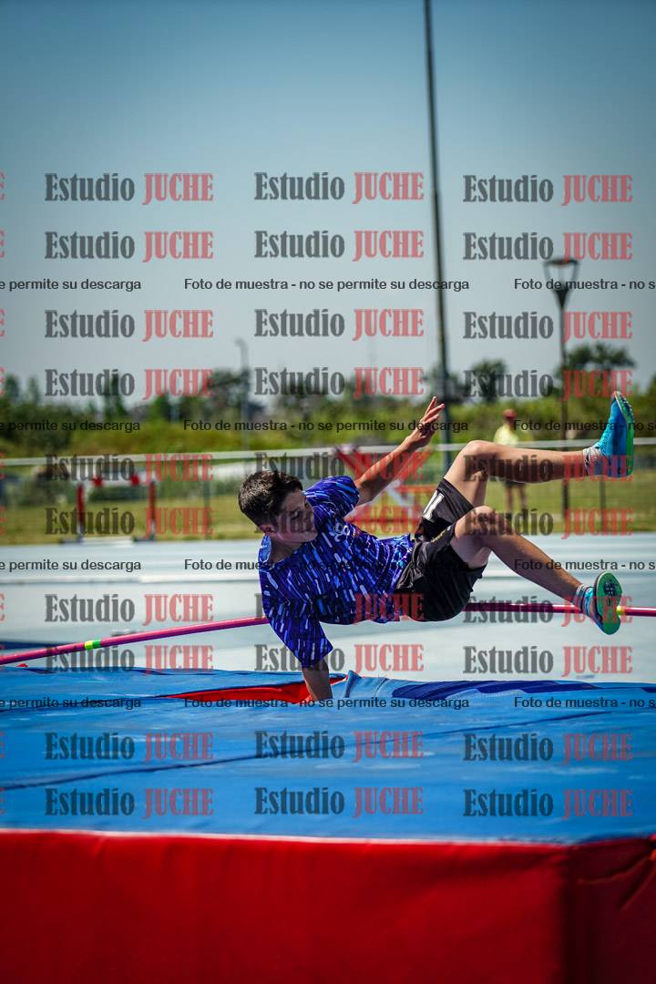 Fotos del salto en alto de mujeres y varones - todos los grupos